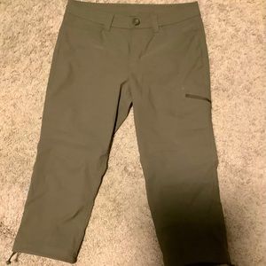 Eddie Bauer Waterproof Capris in Olive Green